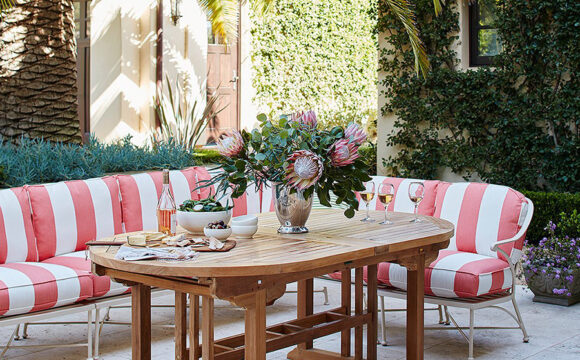 2. 050316_OutdoorDining_Mark Weinberg1_900_584 Elevating Your Outdoor Dining Experience: Must-Have Decor Items