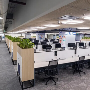 Optimizing Workplace Productivity A Guide to Choosing the Right Office Lighting