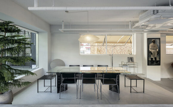 41_900_584 Embracing Versatility: Honest Café and Wine Bar