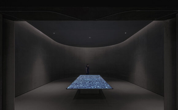 47_900_584 Future City Exhibition Center: A Harmonious Blend of Past and Present