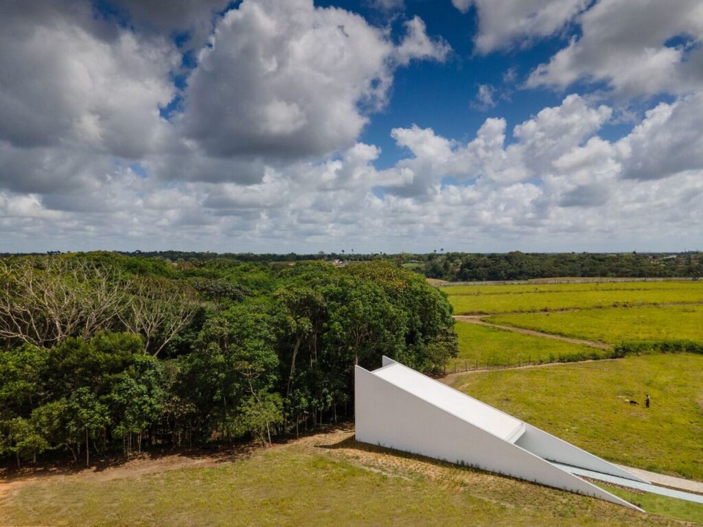 Exploring Sacredness: Aldeia Temple, São Lourenço da Mata-sheet1