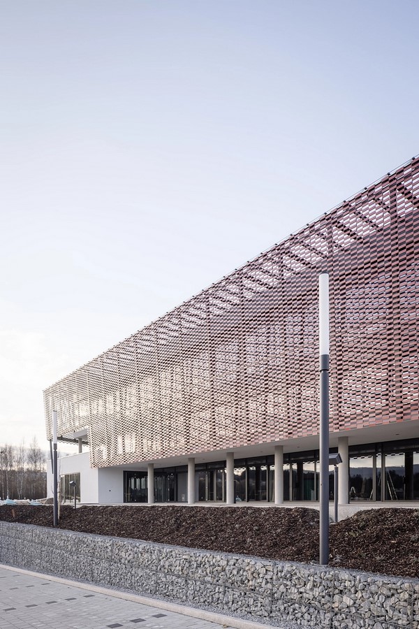 Innovative Facade Solutions: Flexbrick's Ceramic Textile System-Sheet4